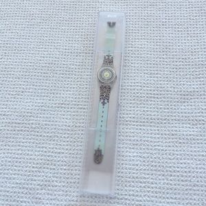 Swatch LK124 Vinci’s Twist Ladies Watch